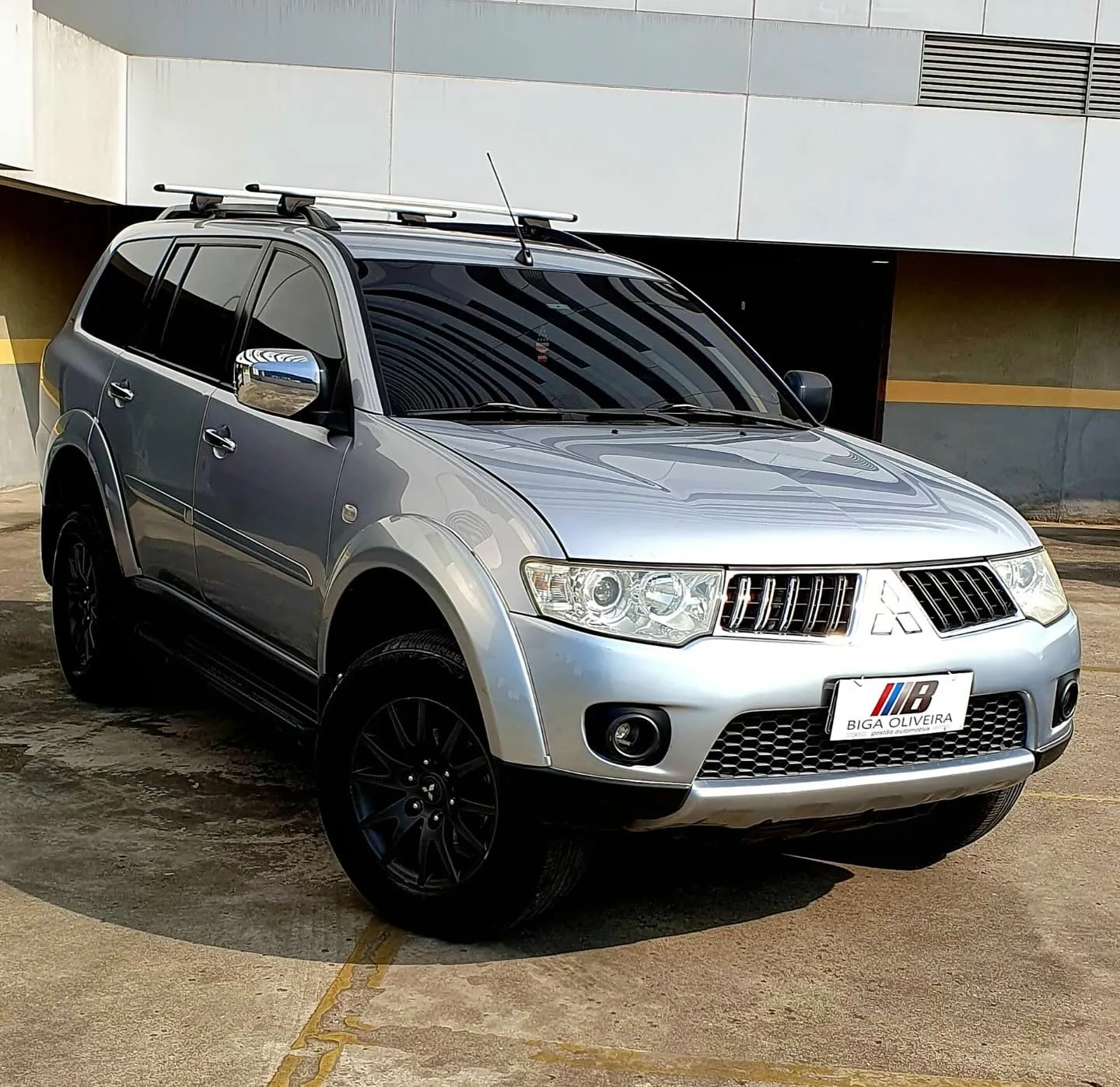 Mitsubishi Pajero Dakar 3.2 HPE - 7 Lugares 2010